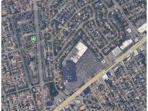 268-41 82 Avenue 2nd Floor, New Hyde Park NY 11040