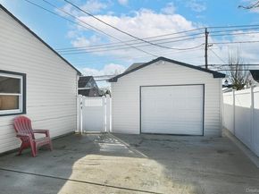 232 Old Farm Road, Levittown NY 11756