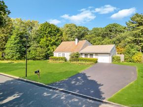 75 White Pine Way, Medford NY 11763