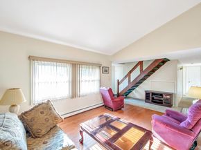 75 White Pine Way, Medford NY 11763
