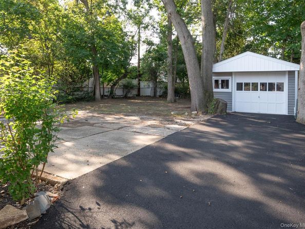 3970 Worthmor Drive, Seaford NY 11783