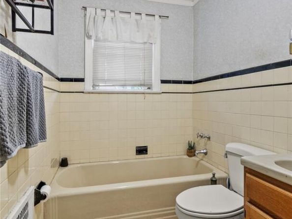 2344 Tiemann Avenue, Bronx NY 10469