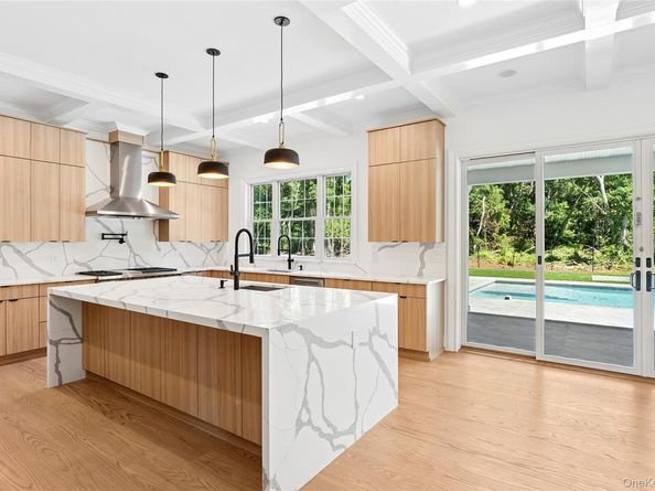 80 Deer Run, Southold NY 11971