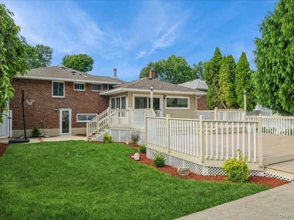 120 Seaman Road, Jericho NY 11753