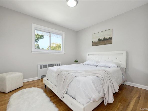 120 Seaman Road, Jericho NY 11753