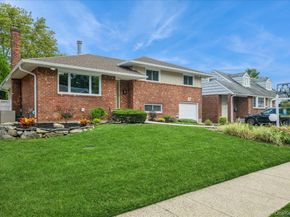 120 Seaman Road, Jericho NY 11753