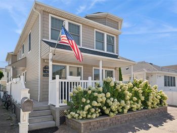 33 beach 221 Street