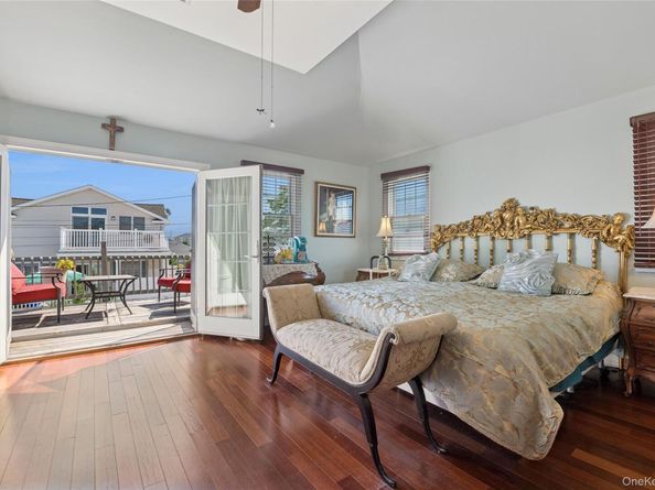 33 beach 221 Street 0, Breezy Point NY 11697