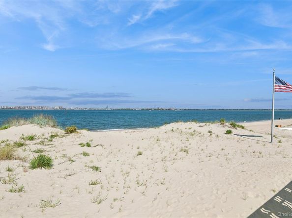 33 beach 221 Street 0, Breezy Point NY 11697