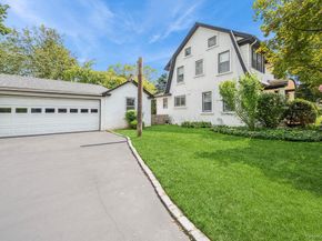 324 Linden Place, Westbury NY 11590