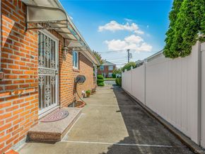 10-08 147th St, Whitestone NY 11357