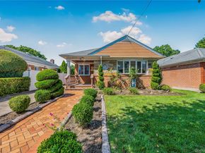 10-08 147th St, Whitestone NY 11357