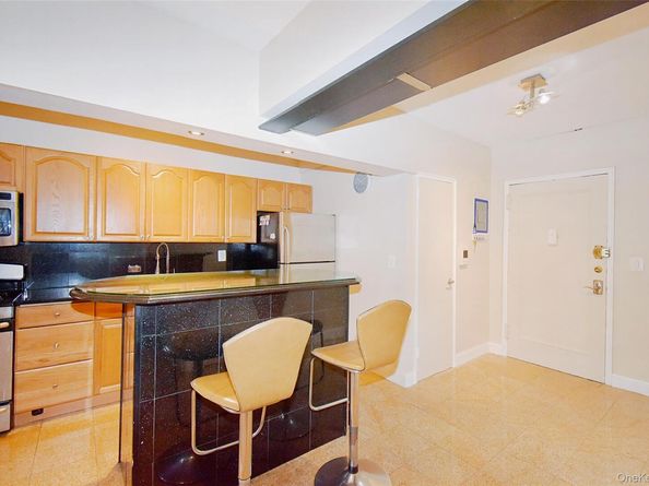 796 Bronx River Road B38, Bronxville NY 10708