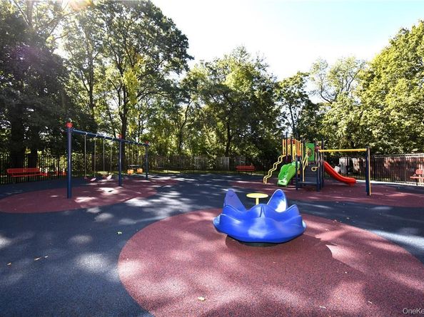 796 Bronx River Road B38, Bronxville NY 10708