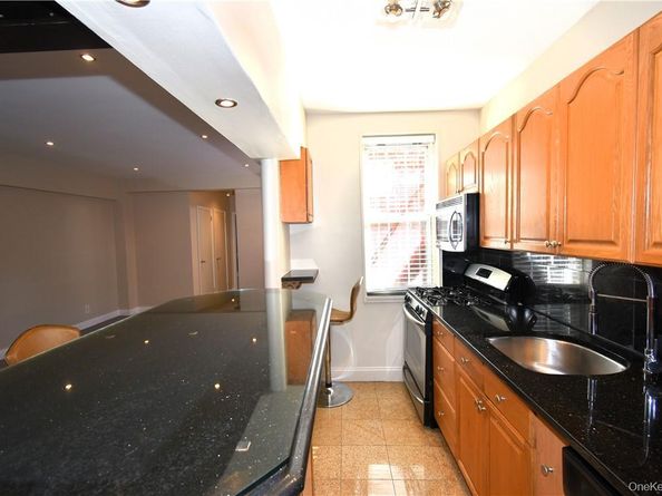796 Bronx River Road B38, Bronxville NY 10708