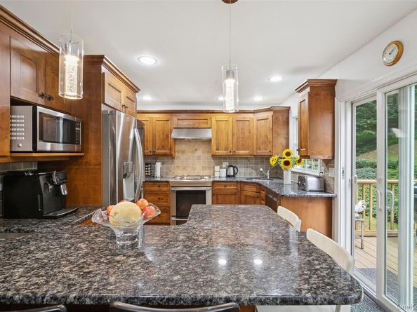 10 Goose Hill Road, Cold Spring Harbor NY 11724