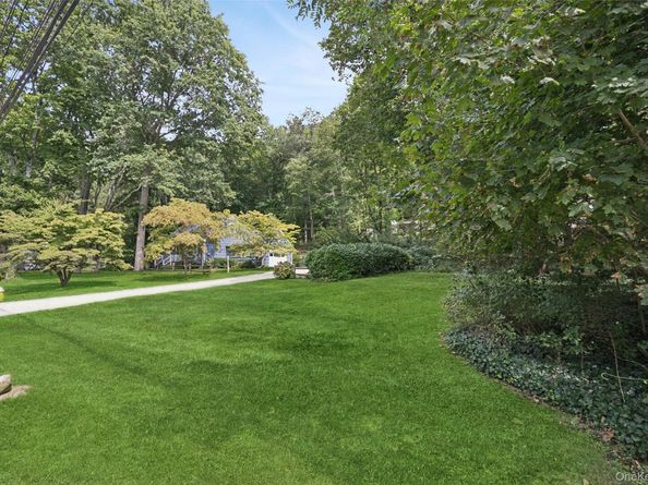 10 Goose Hill Road, Cold Spring Harbor NY 11724