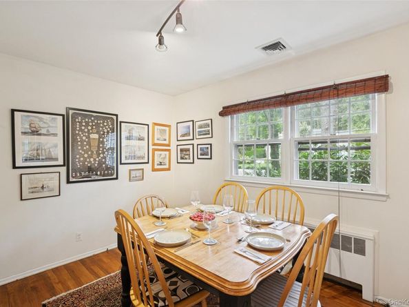 10 Goose Hill Road, Cold Spring Harbor NY 11724