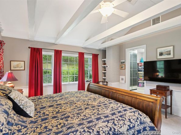 10 Goose Hill Road, Cold Spring Harbor NY 11724