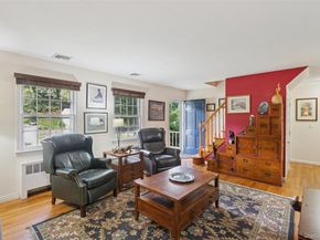 10 Goose Hill Road, Cold Spring Harbor NY 11724
