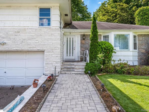 3 Hemsley Lane, Great Neck NY 11023