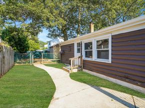 57 4th Street, Ronkonkoma NY 11779