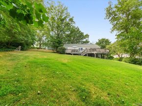 101 Cresthill Road, Yonkers NY 10710