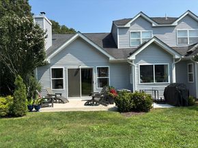 130 Hampton Vista Drive, Manorville NY 11949