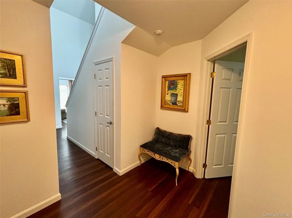 130 Hampton Vista Drive, Manorville NY 11949