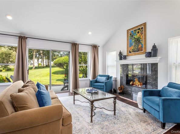130 Hampton Vista Drive, Manorville NY 11949