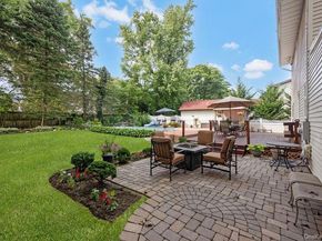 1 Earl Road, Melville NY 11747