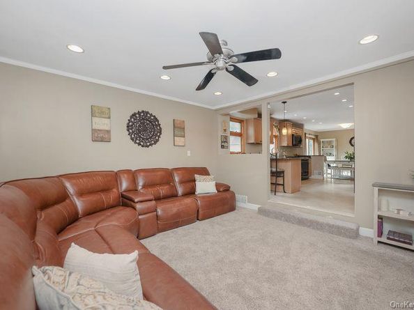 1 Earl Road, Melville NY 11747