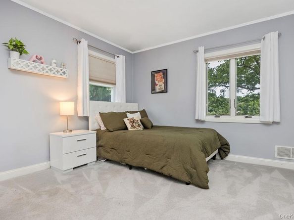 1 Earl Road, Melville NY 11747