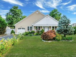 32 Tamarack Street, Central Islip NY 11722