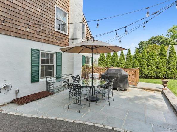 27 Soundview Place, Locust Valley NY 11560