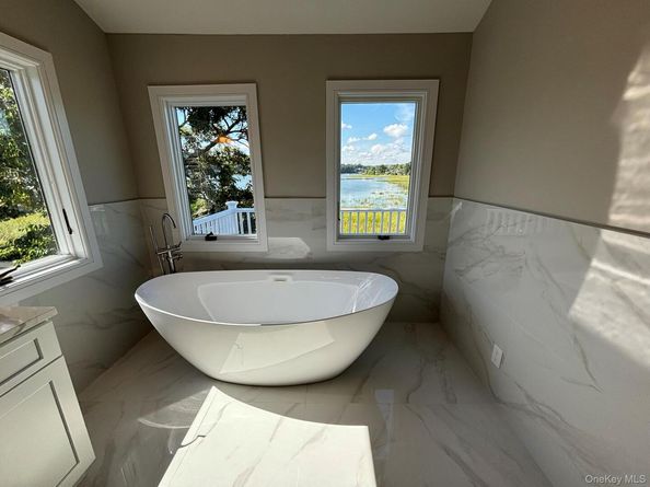 35 Adams Avenue, Bayville NY 11709