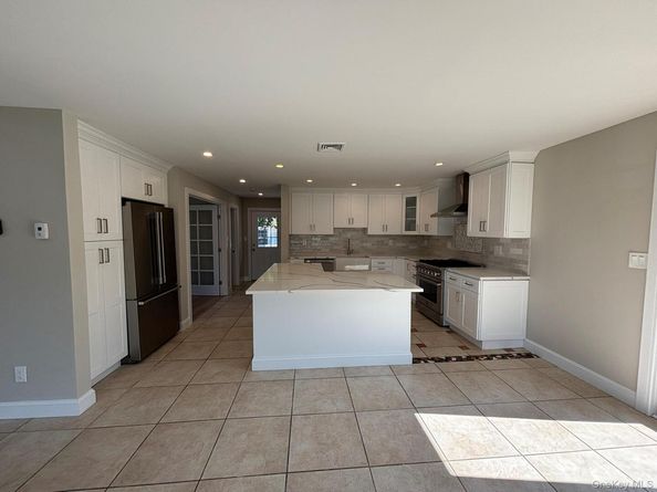 35 Adams Avenue, Bayville NY 11709