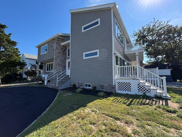 35 Adams Avenue, Bayville NY 11709