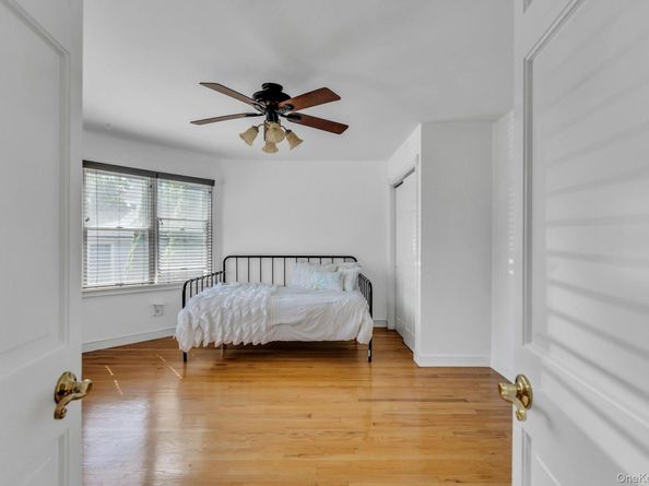 44 Bay Avenue, Bayport NY 11705
