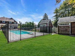 44 Bay Avenue, Bayport NY 11705