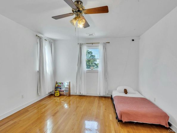 44 Bay Avenue, Bayport NY 11705