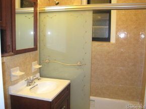 4333 48th Street 1A, Sunnyside NY 11104