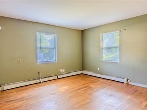 11 Seymour Lane, Medford NY 11763