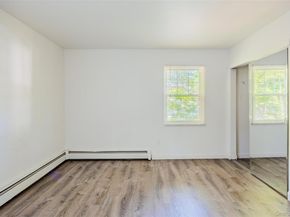 11 Seymour Lane, Medford NY 11763
