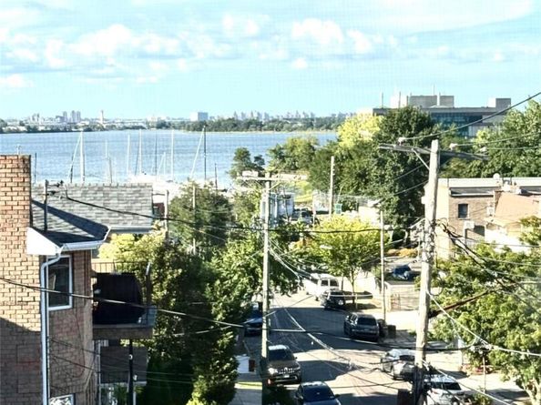 125-21 5 Ave, College Point NY 11356