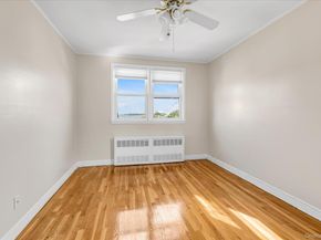 125-21 5 Ave, College Point NY 11356