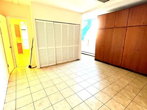 125-21 5 Ave, College Point NY 11356