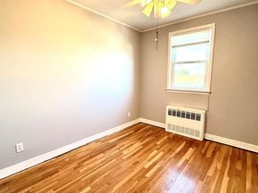 125-21 5 Ave, College Point NY 11356