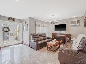 1022 Rosegold Street, Franklin Square NY 11010