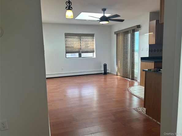 475 W Broadway B2, Long Beach NY 11561